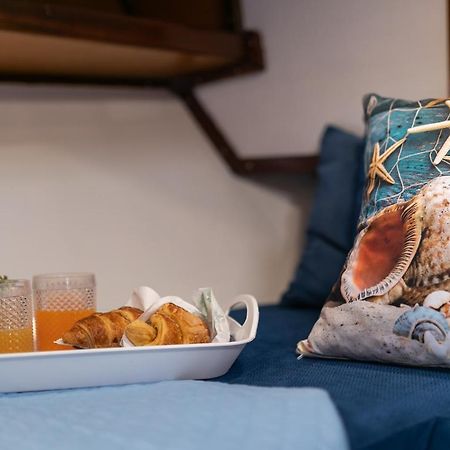 Marta Boat B&B 카스텔사르도 외부 사진